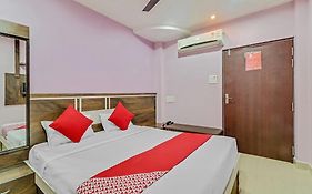 Hotel O Royal